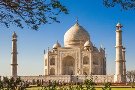 Private Sunrise Taj Mahal & Agra Fort Day Tour From Delhi by Car