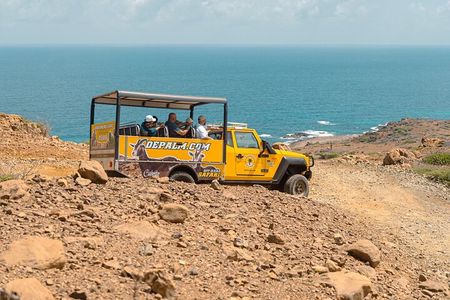 Aruba Off-Road Safari Tour to Natural Pool 