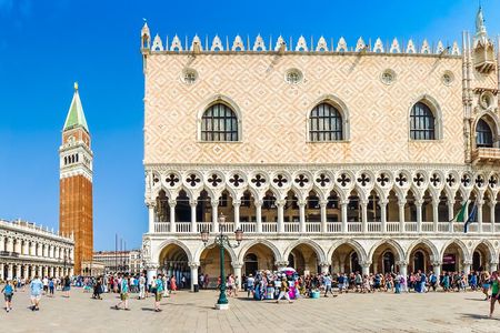 Venice Highlights: St. Mark’s Square, Doge’s Palace & Gondola
