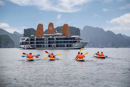 La Regina 3 days tour - Visiting Ha Long Bay & Lan Ha Bay