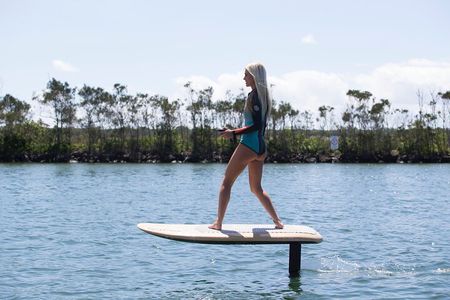 Fliteboard eFoil Lesson and Experience in Noosa