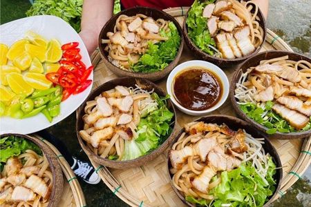 Hoi An Basket Boat with Lantern Making and Cooking Class Tour