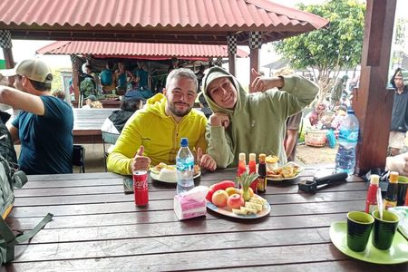 3 days 2 night trekking Rinjani to Summit and lake