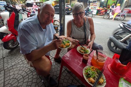 Hoi An Street Food Tour with a Real Foodie