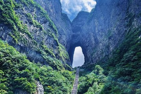 Zhangjiajie Tianmen & Glass Bridge Private All-Inclusive Tour