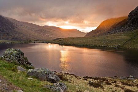 From London: North Wales, Snowdonia, Caernarfon Castle Rail Tour