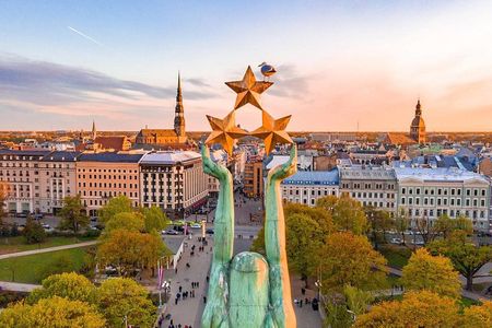 Riga Private Shore Excursion: Old Town & City Highlights tour