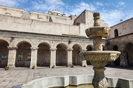 3-hour guided tour in Arequipa