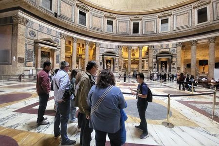Rome: Pantheon Guided Tour with Entry Ticket