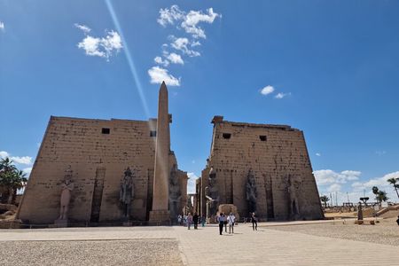 Full Day Tour of Luxor West & East Bank Tombs & Temples (Private)
