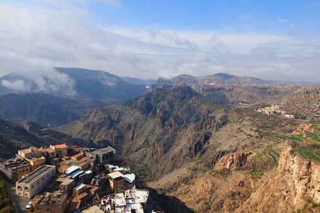 Nizwa and Green Mountain Group Full day tour