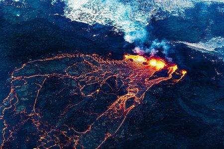 Helicopter Tour Over Iceland’s Reykjanes Volcano Eruption Site