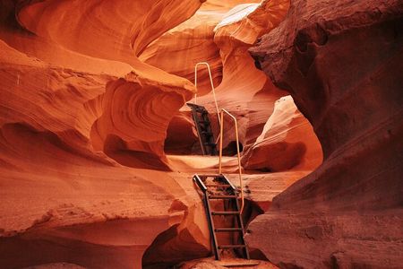 Waterhole Canyon Guided Tour 