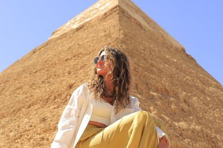 Top Attractions Tour in Giza Pyramids And Horse carriage With panoramic view
