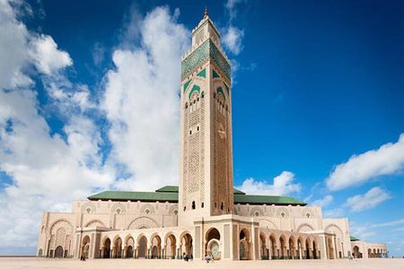 Casablanca Guided Tour with professional guide and lux vehicle