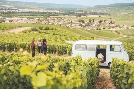 Full Day Tour in Champagne in a Vintage car from Epernay