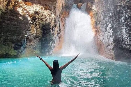 Adventure Combo: La Leona Waterfall and Tubing in Rio Colorado
