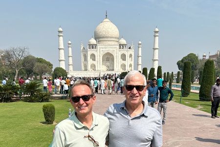 Private Sunrise Taj Mahal Tour from Delhi: Taj Mahal & Agra Fort 