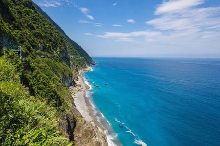 Hualien & Yilan Private Car Tour to Spectacular Natural Wonders