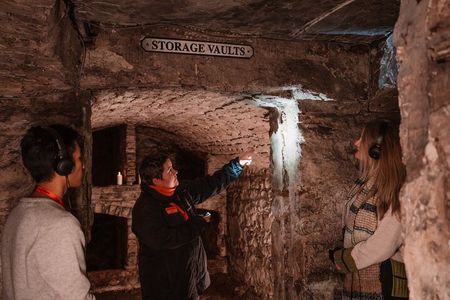Multi-Sensory Small-Group Historic Vaults Tour in Edinburgh