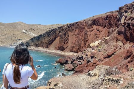 Quality Family Time in Santorini: Beach and Sightseeing