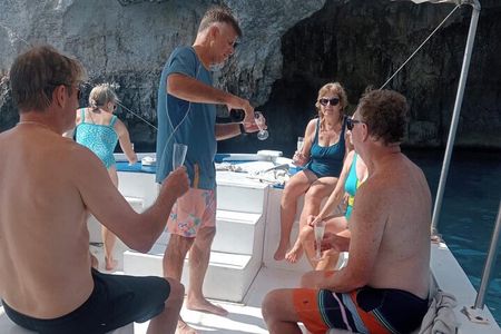 Private boat tour Syracuse Ortigia fruit and prosecco