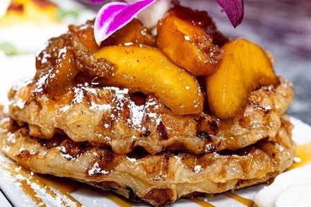 Midtown Atlanta Food Tour with 6 Tastings of Southern Flavors