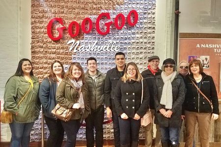 Music City Food, Drink, Sightseeing Walking Tour along Broadway