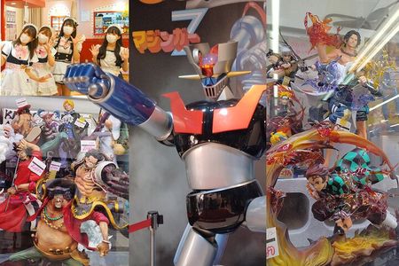 Anime shopping tour in Osaka: figures, Manga, Maid Cafe, Knife
