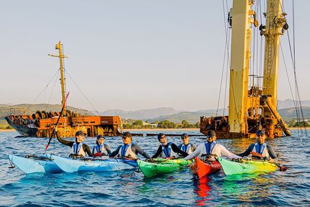  Morning Kayak Tour to Kissamos Bay Shipwreck & Exclusive Beach