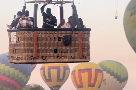 Teotihuacan Balloon Flight Transportation and Breakfast in a Natural Cave