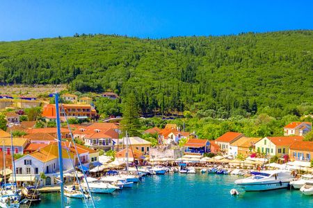 Kefalonia Coastal Cruise to Fiskardo with Swimming Stop