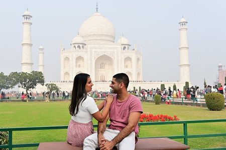 Private Half Day Taj Mahal Sunrise Tour from Agra