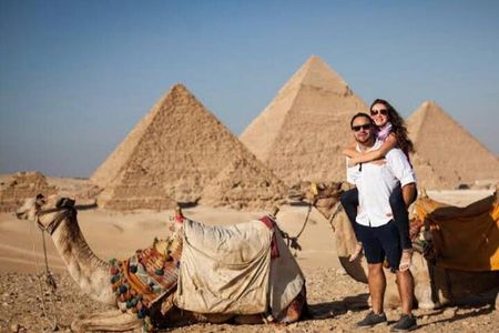 Vip Top Private Tour to Giza Pyramids and Sphinx with camel ride