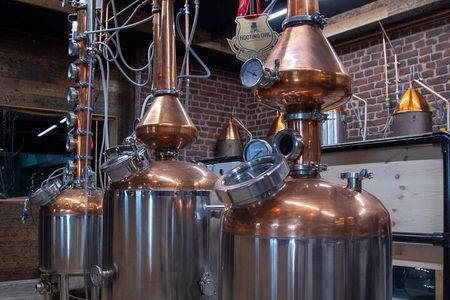 Hooting Owl Distillery York - Distillery Tour & Gin Tasting