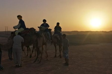 Agafay dinner show camel ride
