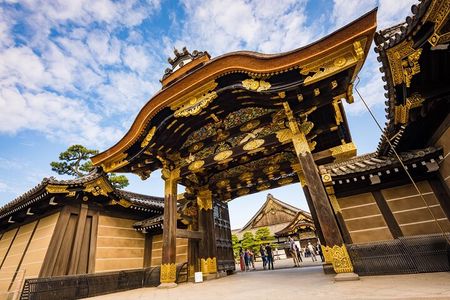 Kyoto. Nijo Castle, Imperial Palace, Fushimi Inari. Private Tour.