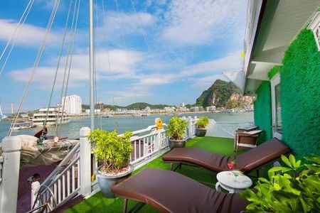 Charming Cruise 2-day Explore Halong Bay from Hanoi