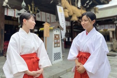 Hakata Food Tour, Ramen, Mentaiko Bread, Chicken and More