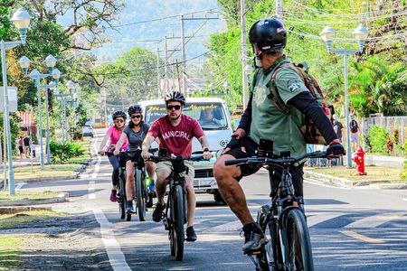 Private Tour on E-Bike: Discover El Valle de Anton
