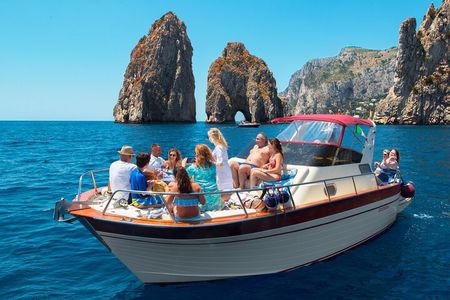 Capri Dolce Vita Half Day Boat Tour Sorrento, Capri, Blue Grotto