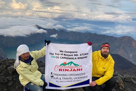 MOUNT RINJANI CLIMB 2DAYS to Crater rim 