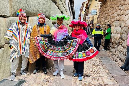 Cuzco 2 Days Tour of Sacred Valley and Machu Picchu by Train
