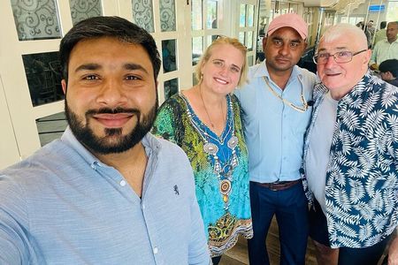 All Inclusive Day Trip to Taj Mahal, Agra Fort and Baby Taj from Delhi by Car