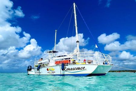 El Cielo Reef Snorkeling tour by Catamaran