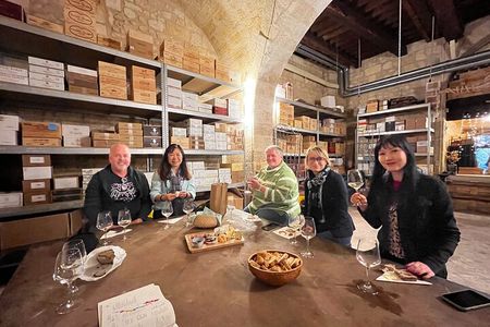 Traditional Gourmet Food & Wine Tour in Bordeaux