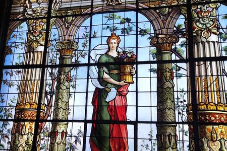 Private and Guided Tour to Chapultepec Castle with Transportation