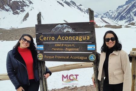 Private High Mountain Tour with BBQ Lunch h/4 people 