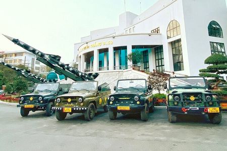 Hanoi Jeep Tour – Explore Authentic Hanoi & Hidden Gems