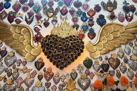  Arts and Snacks Walking Tour with Taste of San Miguel
